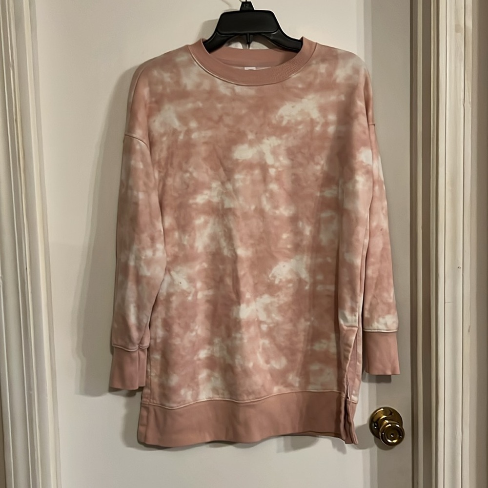 Old Navy Cozy Pink Sweatshirt 1/2 off wed. 🌸Today’s Deal🌸